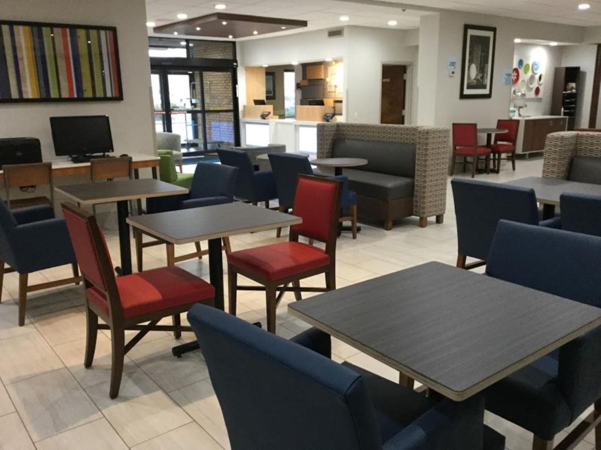 Holiday Inn Express Easton By Ihg Luaran gambar