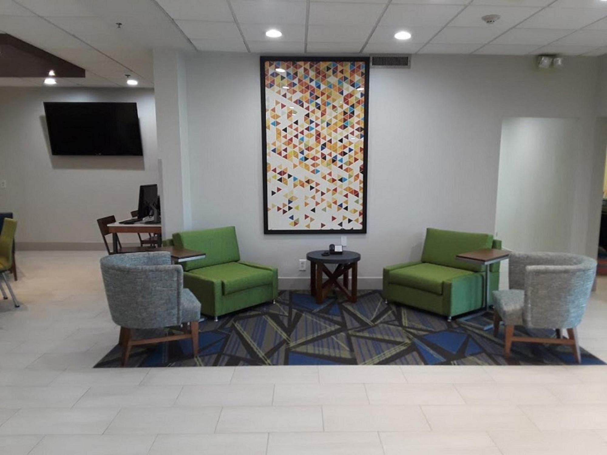 Holiday Inn Express Easton By Ihg Luaran gambar
